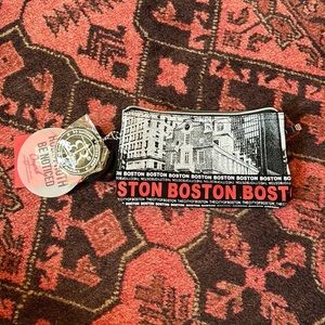 Robin Ruth wallet wristlet